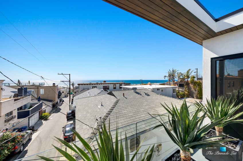 246 30th Street, Hermosa Beach, CA, USA - Dining Room Ocean View Patio