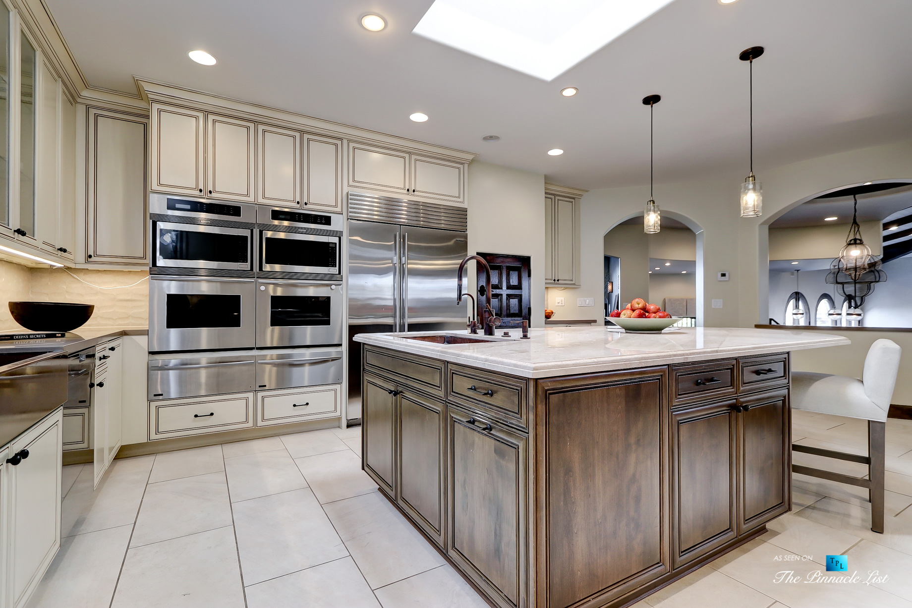 853 10th Street, Manhattan Beach, CA, USA - Kitchen