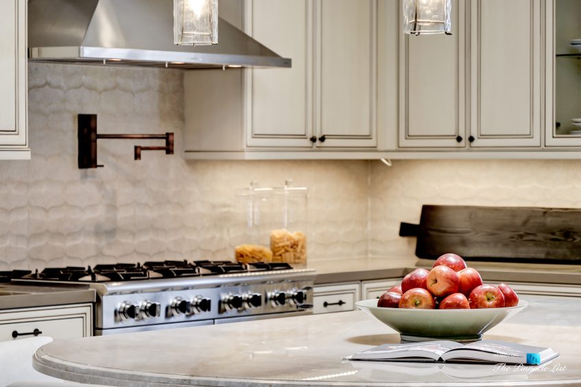 853 10th Street, Manhattan Beach, CA, USA - Kitchen Island