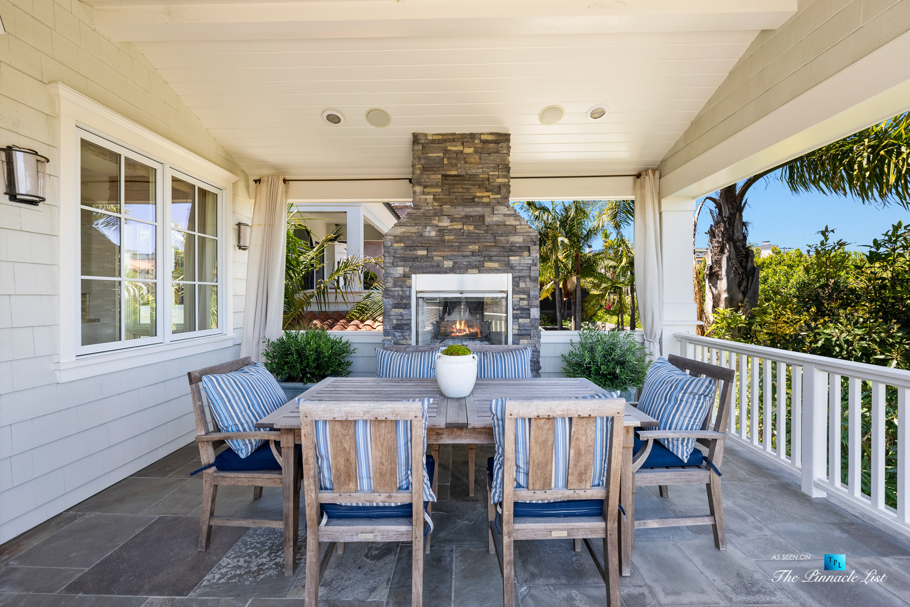 877 8th Street, Manhattan Beach, CA, USA - Covered Top Level Patio Fireplace with Table and Chairs