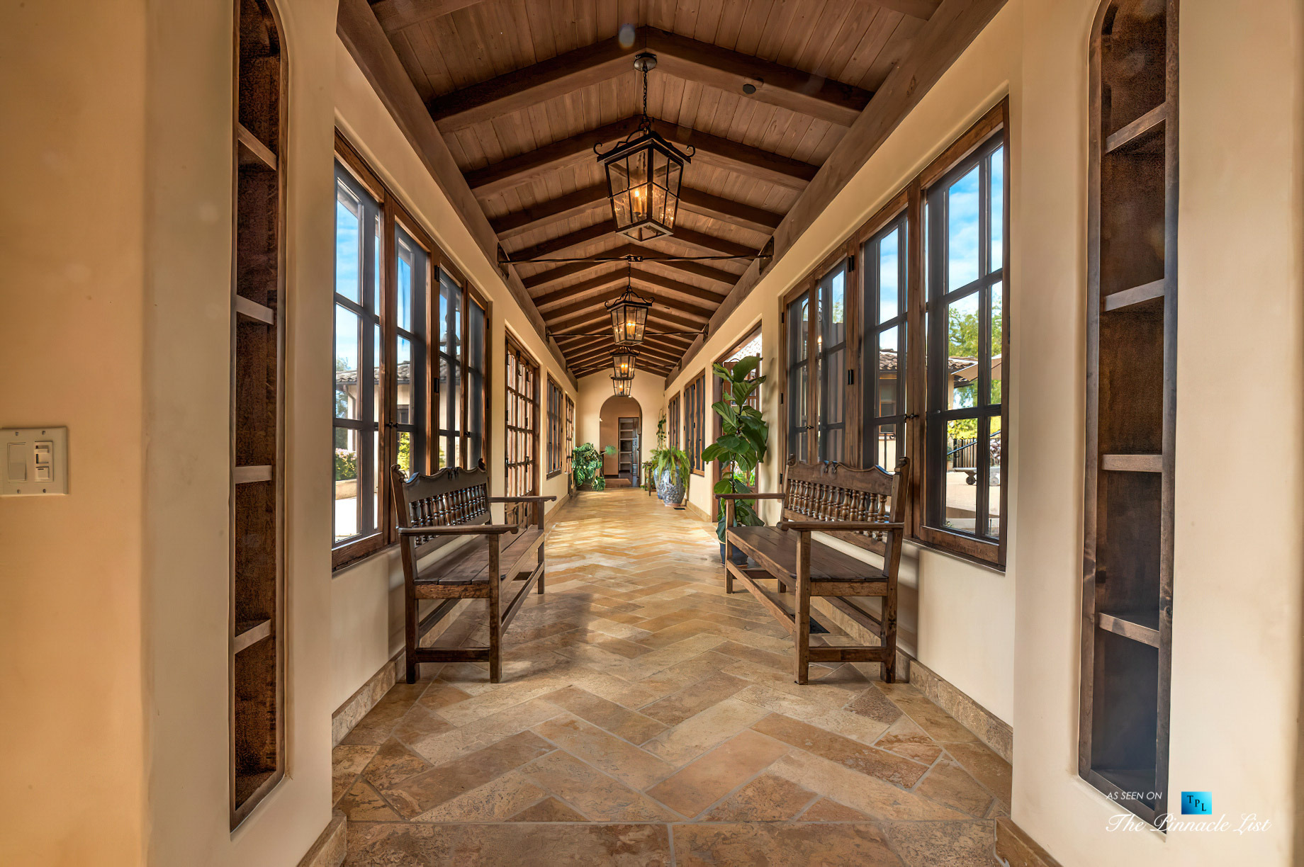 Spectacular 251 Acre Twin Oak Ranch – 2667 Via De Los Ranchos, Los Olivos, CA, USA – Italian Villa Residence Interior Hallway