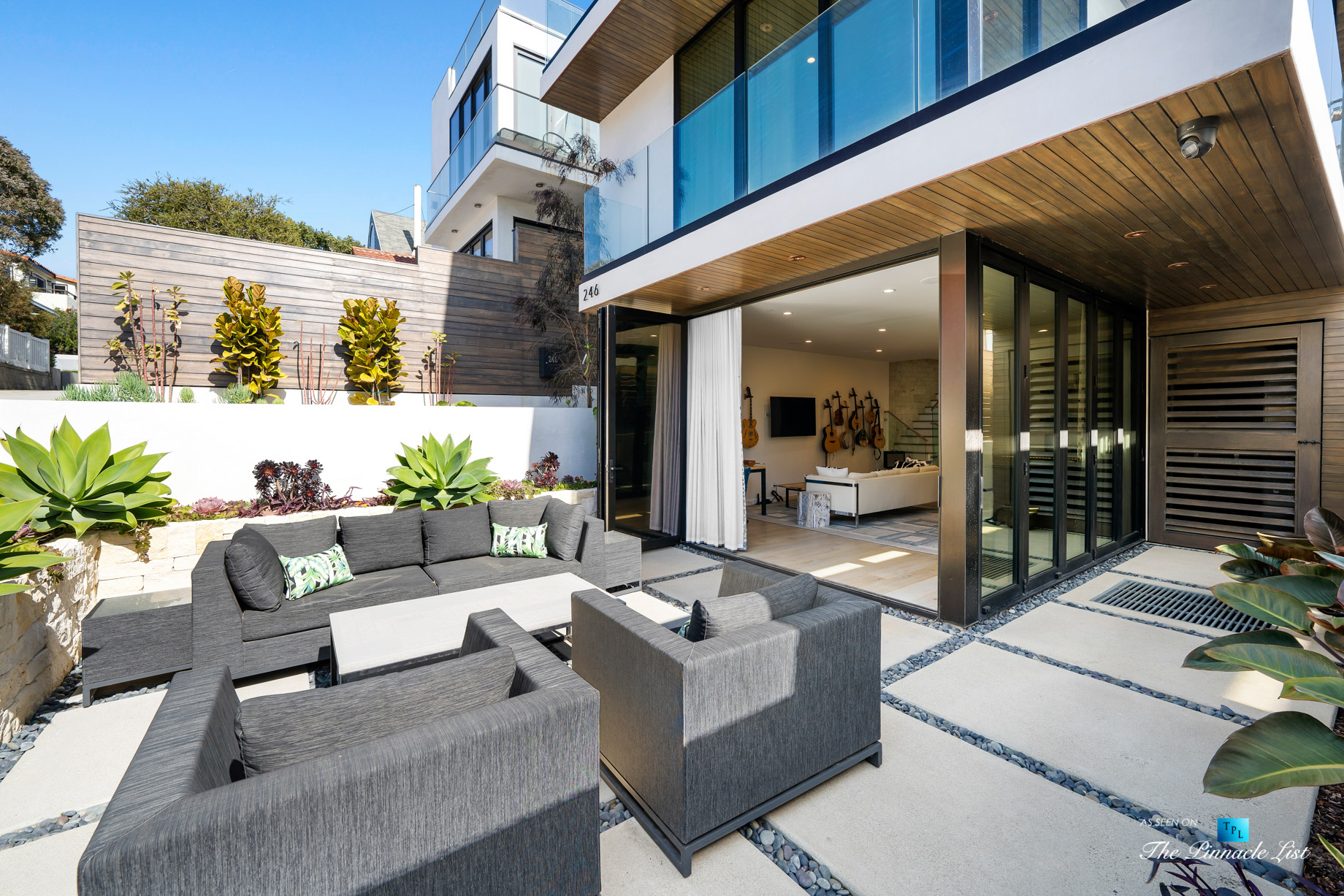 246 30th Street, Hermosa Beach, CA, USA - Exterior Patio