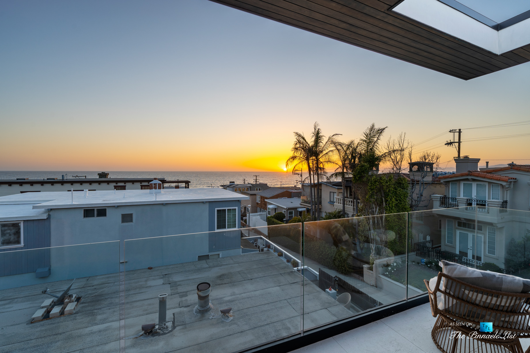 246 30th Street, Hermosa Beach, CA, USA - Living Room Patio Sunset