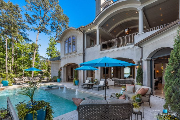 Lake Oconee Waterfront Mansion 1200 Parrotts Cove Rd, Greensboro, GA