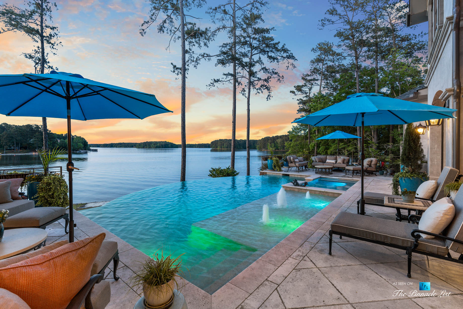 Lake Oconee Waterfront Mansion - 1200 Parrotts Cove Rd, Greensboro, GA, USA