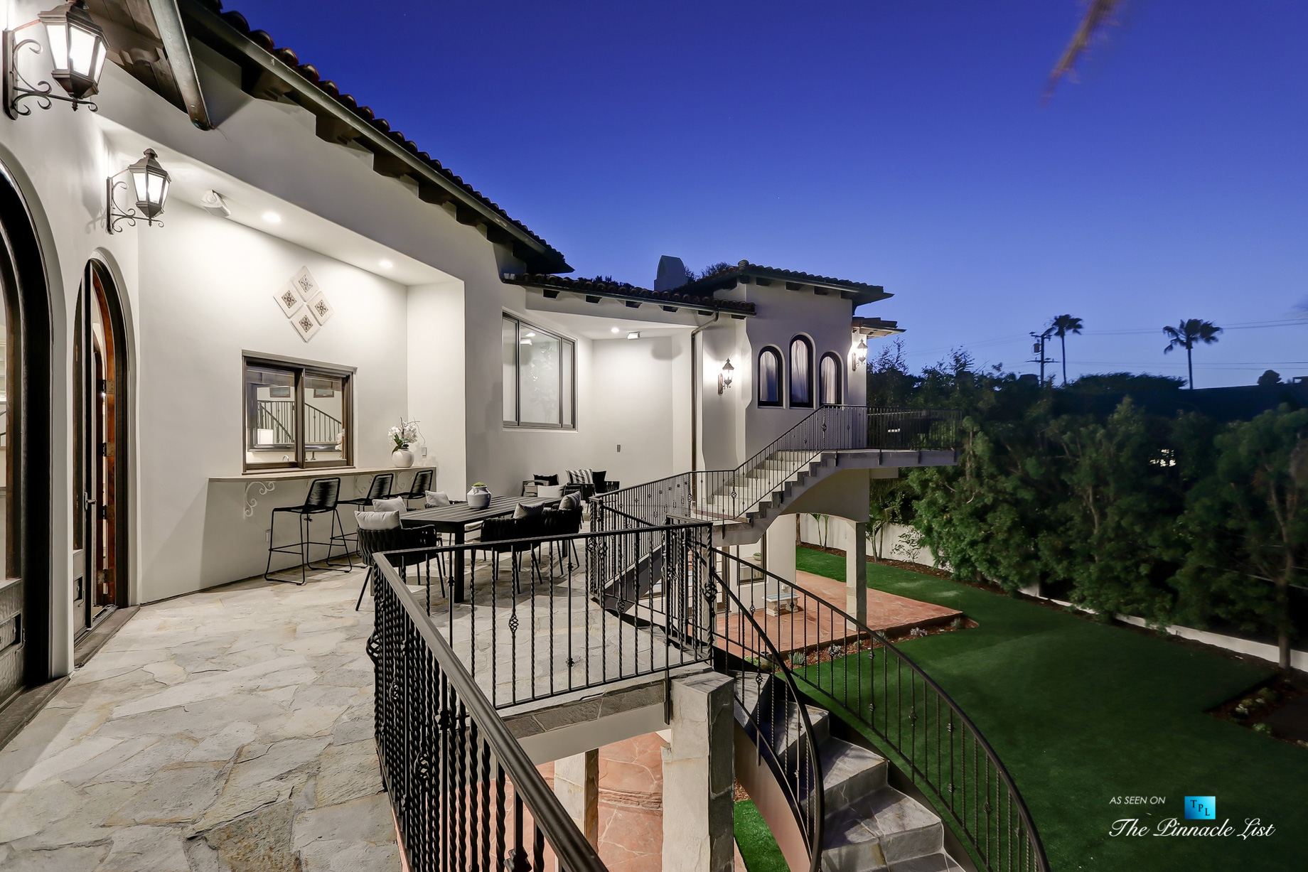 853 10th Street, Manhattan Beach, CA, USA – Night Rear Deck