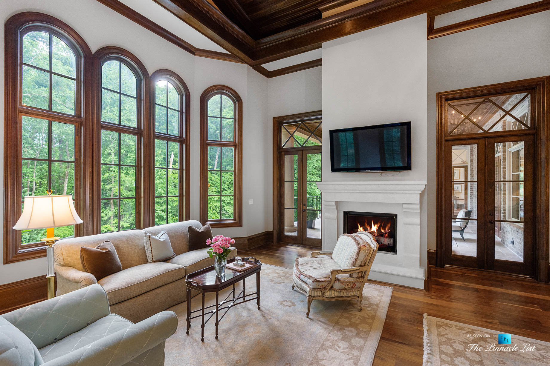 5705 Winterthur Ln, Sandy Springs, GA, USA – Atlanta Luxury Real Estate – Winterthur Estates Home – Master Bedroom Sitting Area Fireplace