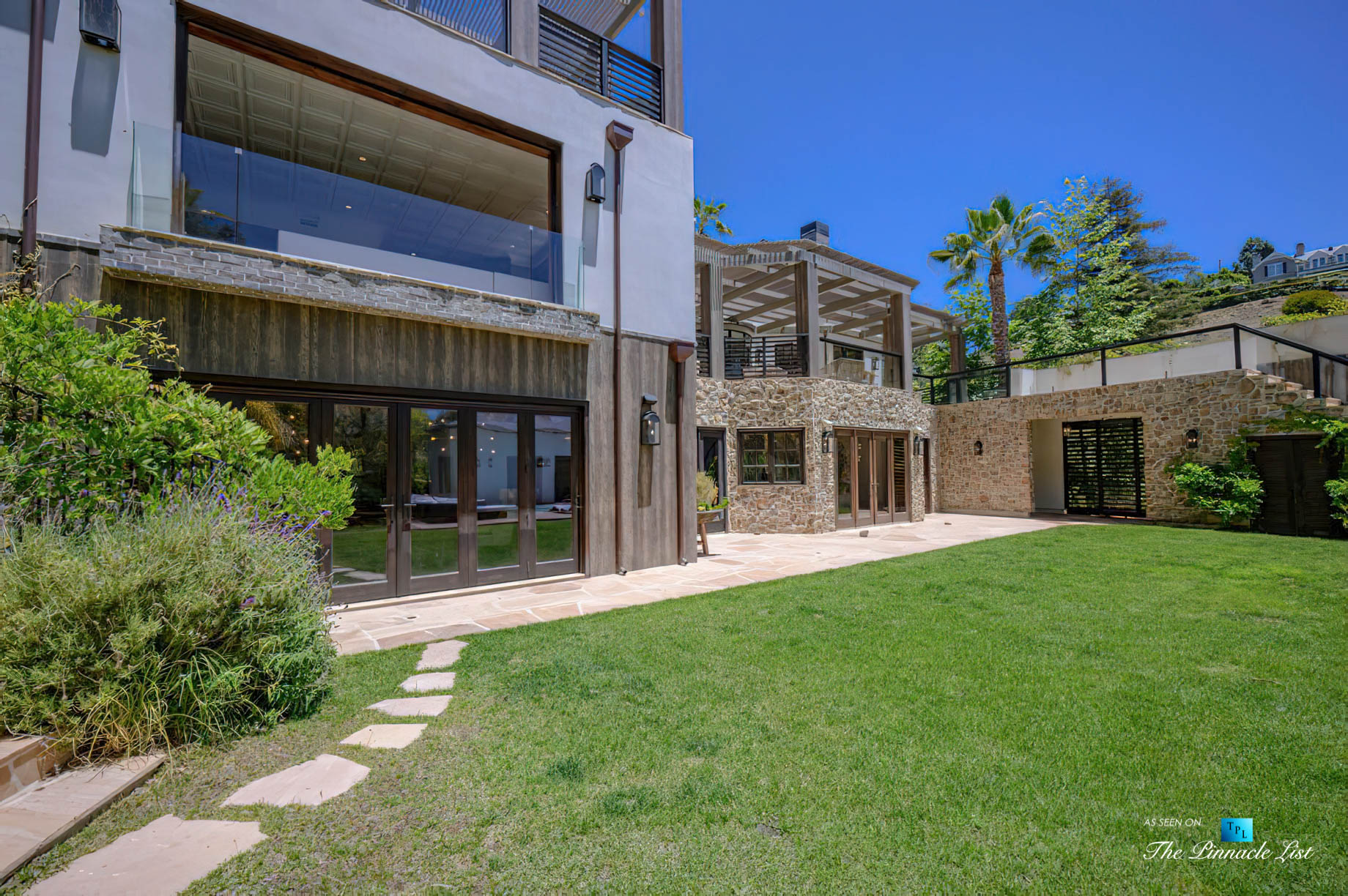 1105 Rivas Canyon Rd, Pacific Palisades, CA, USA – Luxury Real Estate – Back Yard