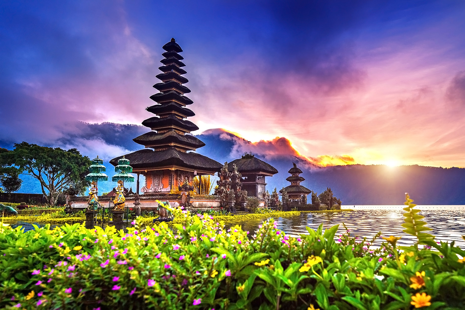 Pura Ulun Danu Bratan Temple - Bali, Indonesia - Top 10 Luxury Travel Destinations Around the World