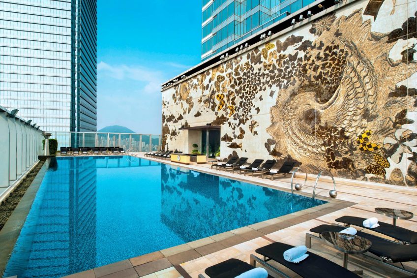 W Hong Kong Luxury Hotel - Hong Kong - WET Outdoor Swimming Pool Lounge Deck