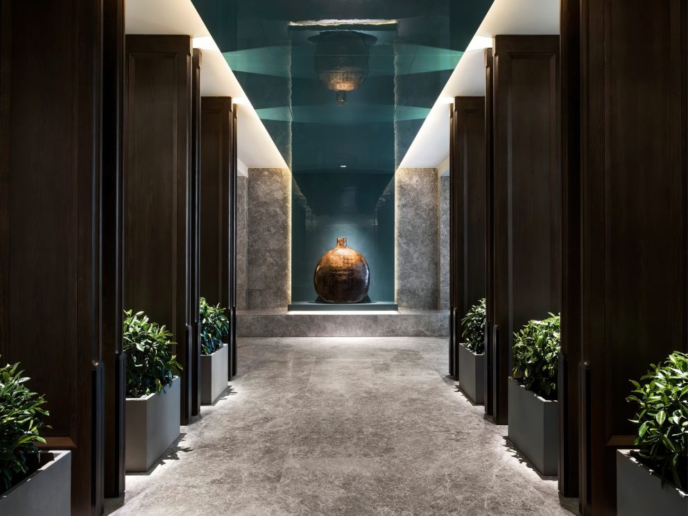 The St. Regis Hong Kong Luxury Hotel - Wan Chai, Hong Kong - Hallway