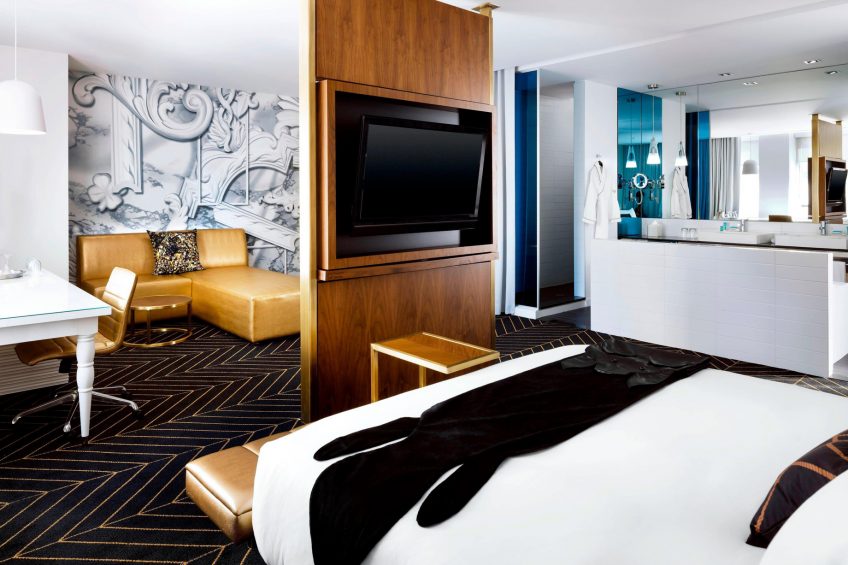 W Montreal Luxury Hotel - Montreal, Quebec, Canada - Fantastic Suite