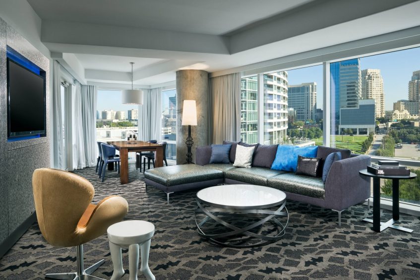 W Dallas Victory Luxury Hotel - Dallas, TX, USA - Wow Terrace King Suite Living Area