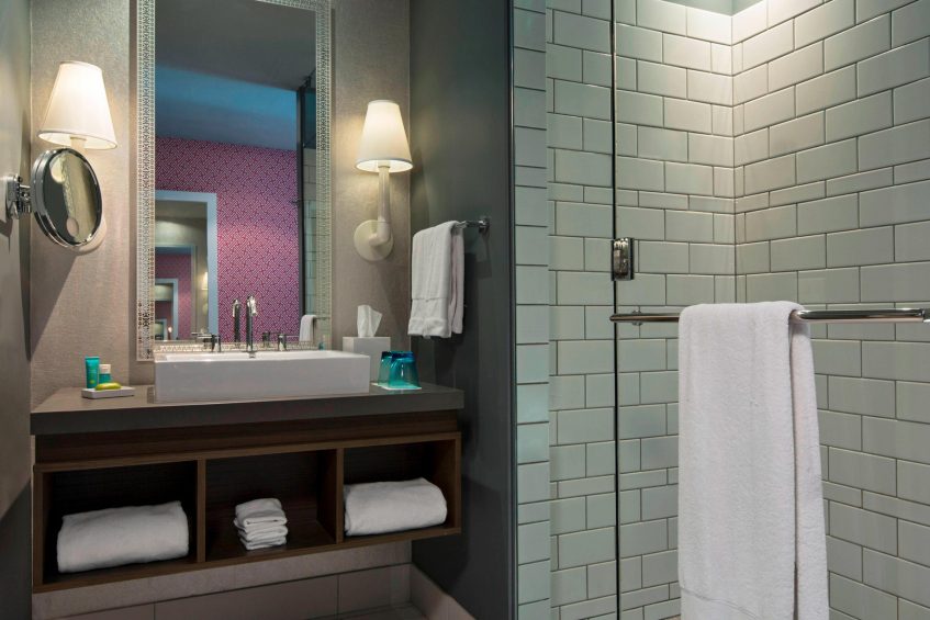 058 - W Austin Luxury Hotel - Austin, TX, USA - Fabulous Bathroom