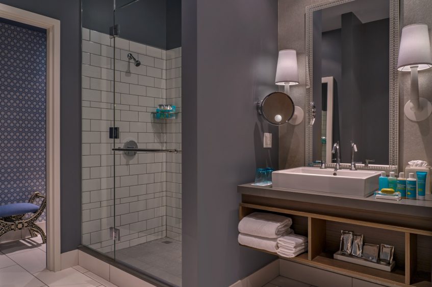 064 - W Austin Luxury Hotel - Austin, TX, USA - Wonderful Room Bathroom