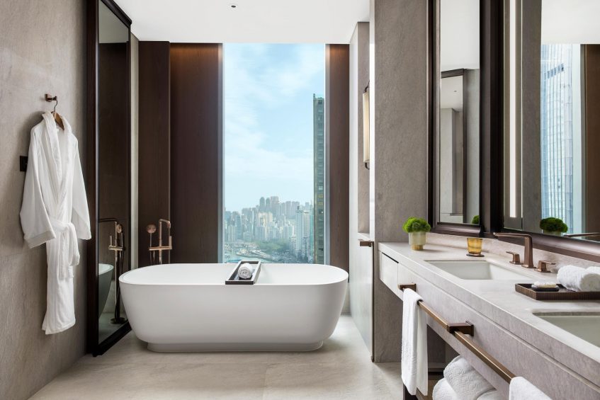 The St. Regis Hong Kong Luxury Hotel - Wan Chai, Hong Kong - Metropolitan Suite Bathroom
