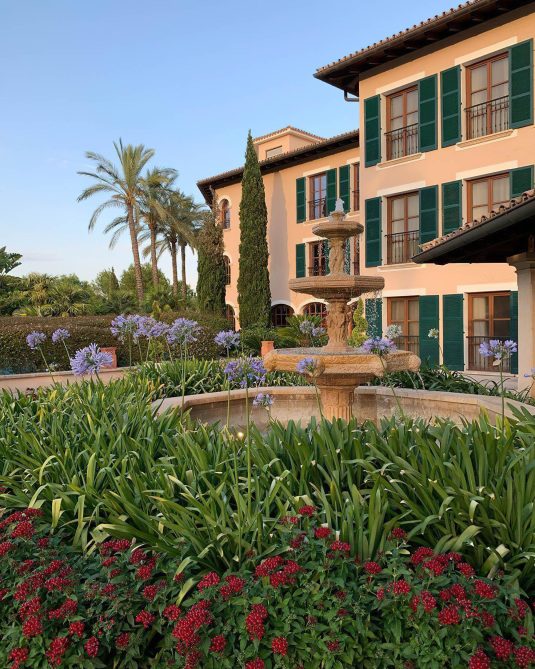 The St. Regis Mardavall Mallorca Luxury Resort - Palma de Mallorca, Spain - Outdoor Garden Fountain