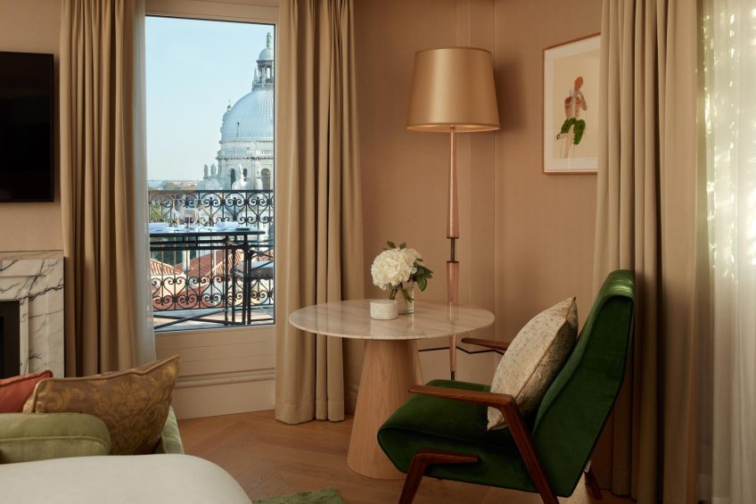 The St. Regis Venice Luxury Hotel - Venice, Italy - Penthouse Suite Decor
