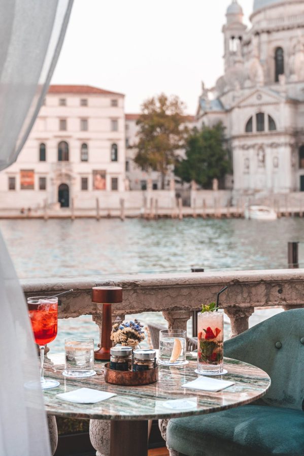 The St. Regis Venice Luxury Hotel - Venice, Italy - The St. Regis Bar Outdoor Table