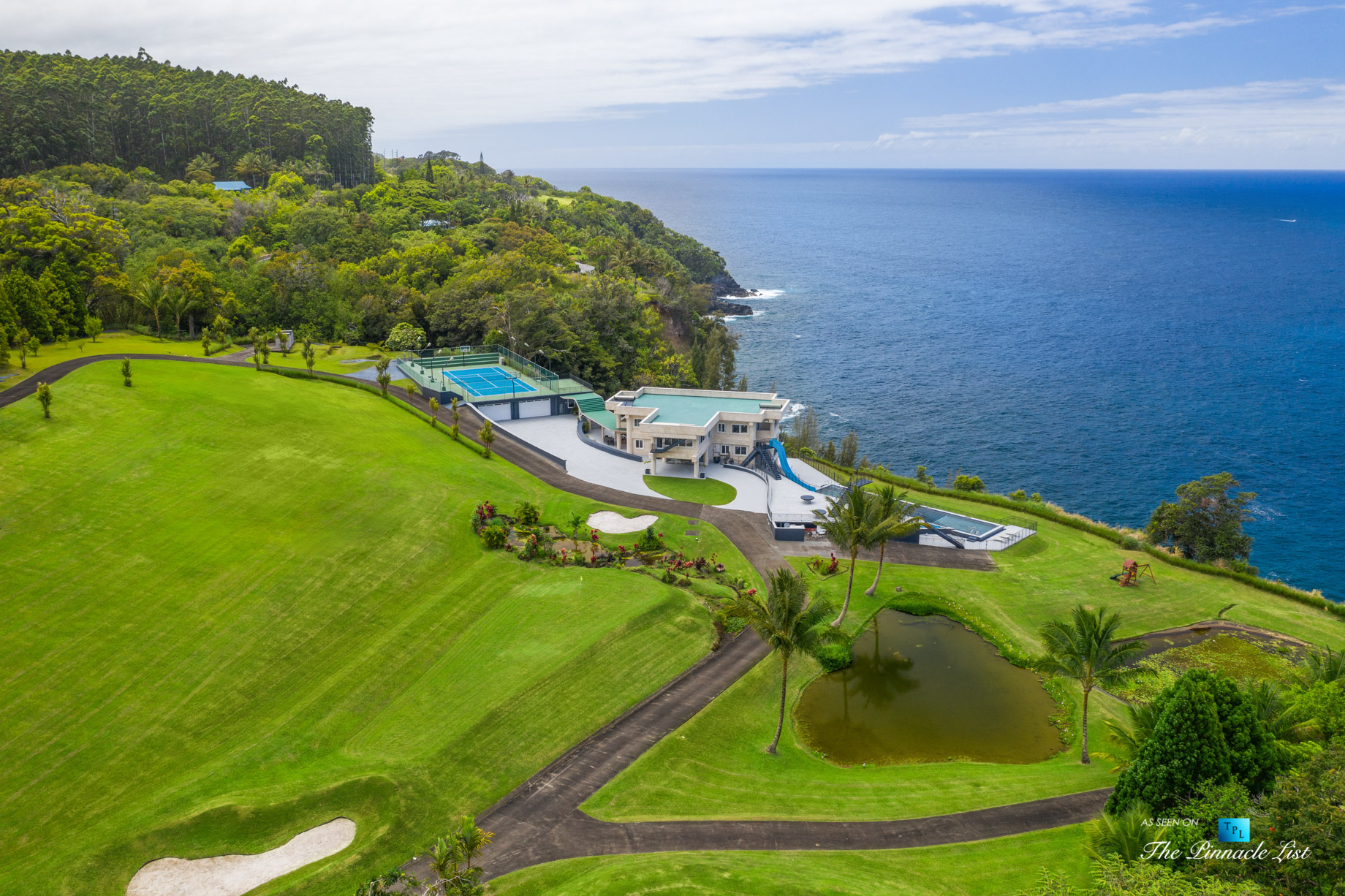 Waterfalling Estate - 32-1056 Old Mamalahoa Hwy, Ninole, HI, USA