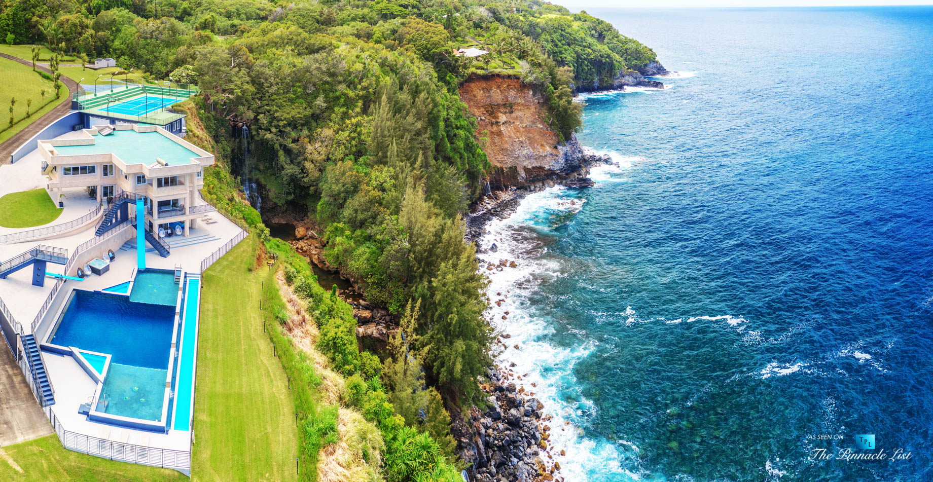 Waterfalling Estate - 32-1056 Old Mamalahoa Hwy, Ninole, HI, USA