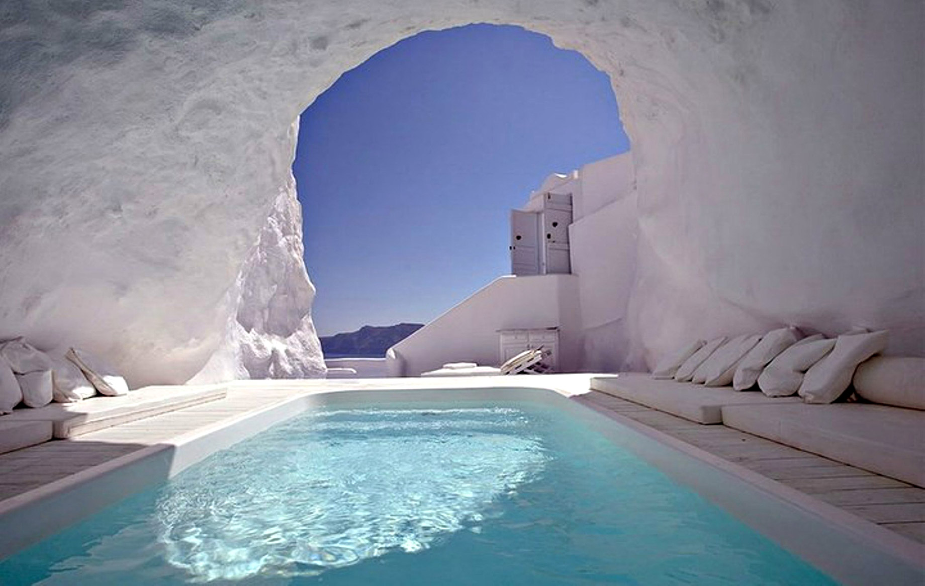 Katikies Hotel – Swimming Pool – Greek Island of Santorini