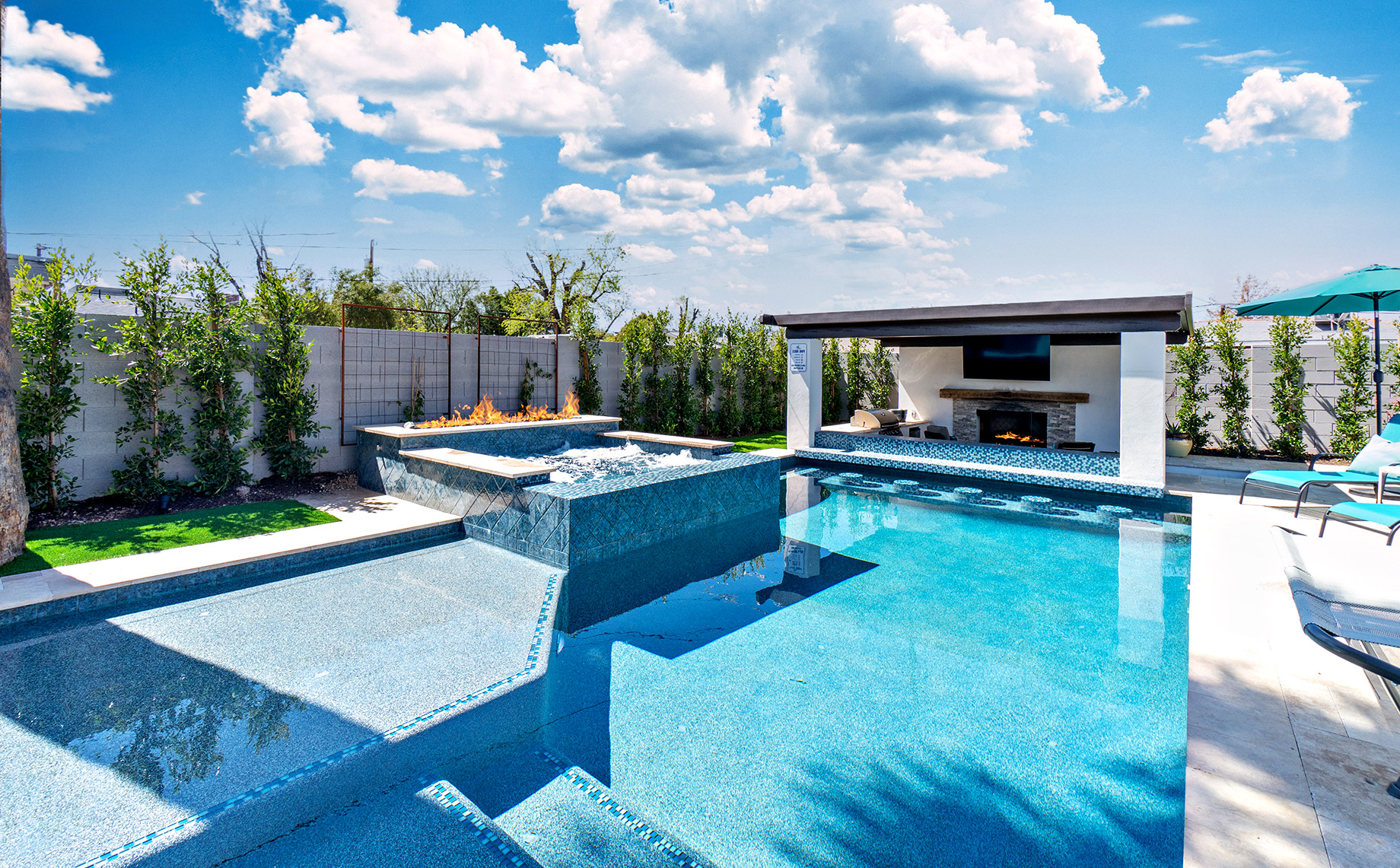 Luxury Backyard Pool