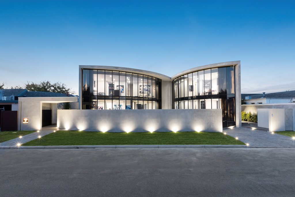 Modern Contemporary Residence - 7 Teringa Place, Toorak, VIC, Australia - Front
