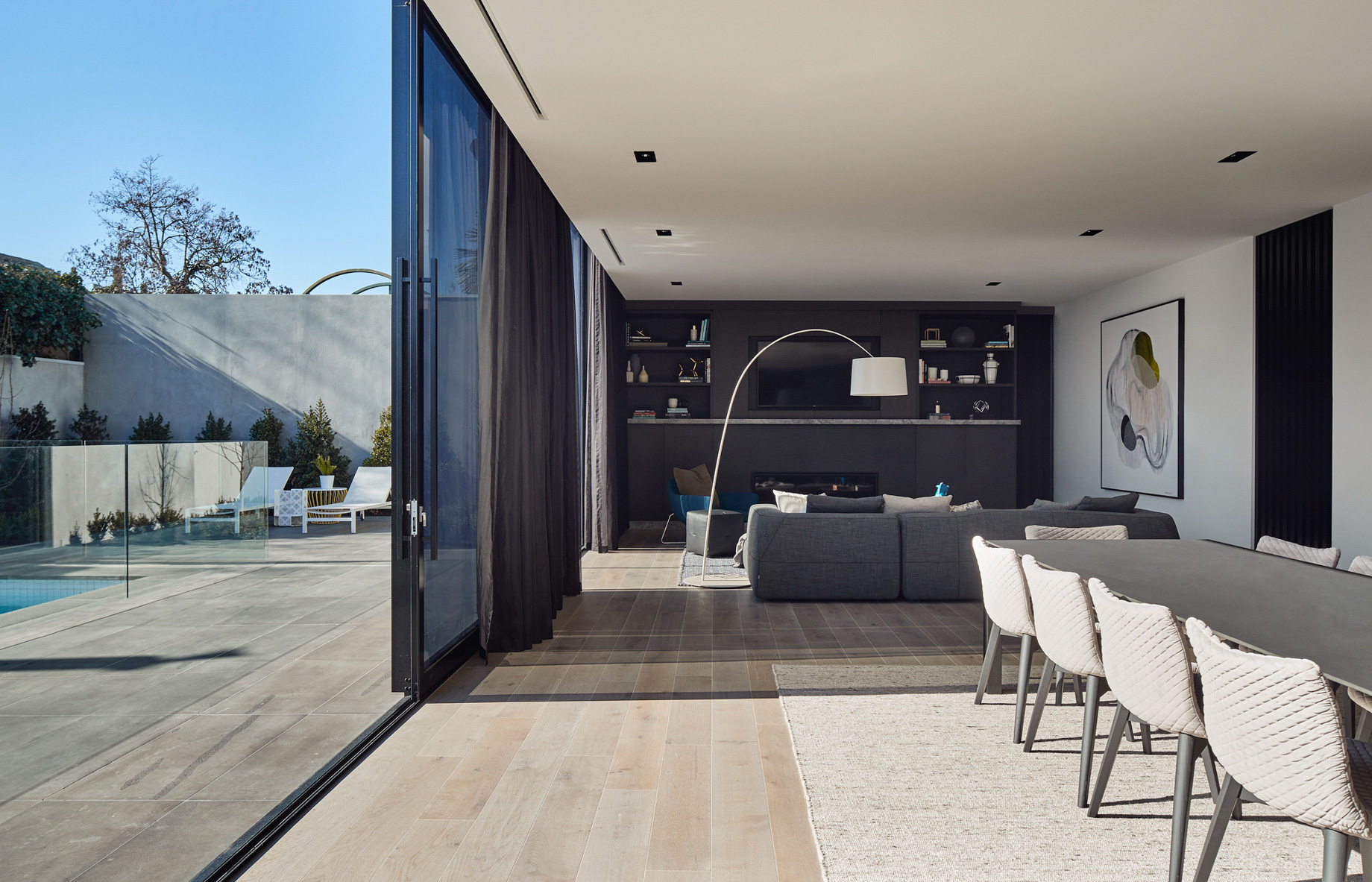 Modern Contemporary Residence - 7 Teringa Place, Toorak, VIC, Australia - Indoor Outdoor Living