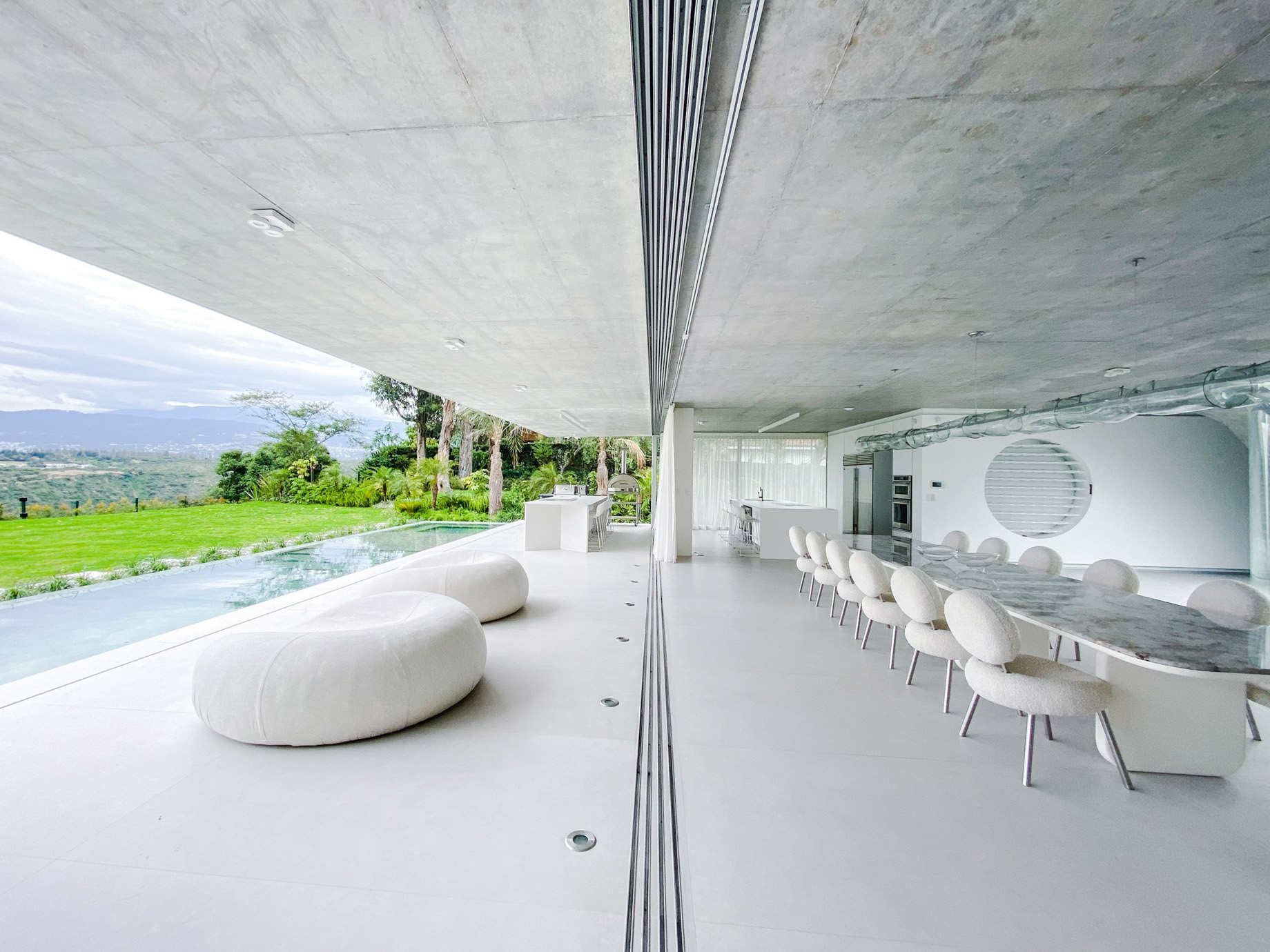 Magnolia House Luxury Residence - Puembo, Ecuador - Indoor Outdoor Living