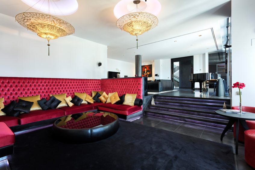 017 - Villa Beata Luxury Residence - Cascada de Camojan, Marbella, Spain - Living Room
