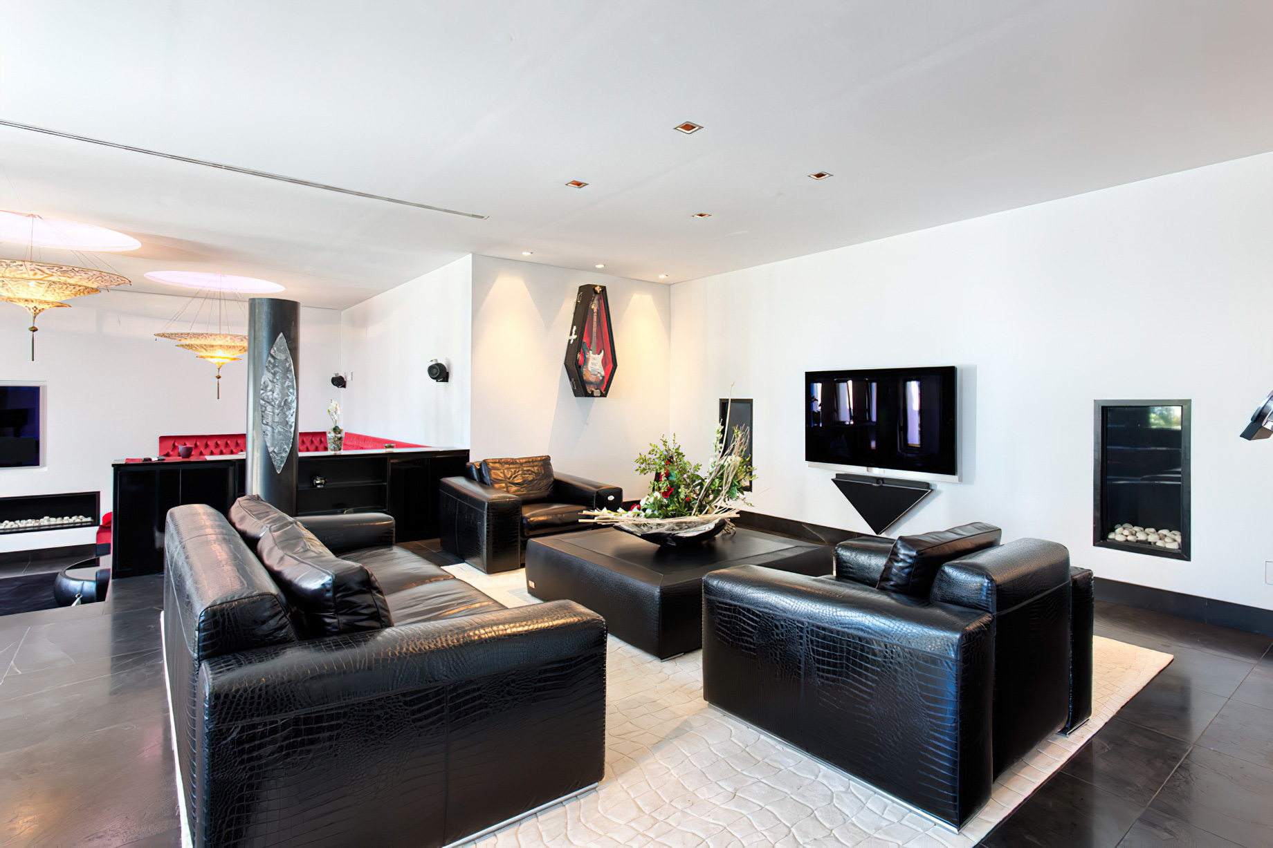 018 – Villa Beata Luxury Residence – Cascada de Camojan, Marbella, Spain – Sitting Room