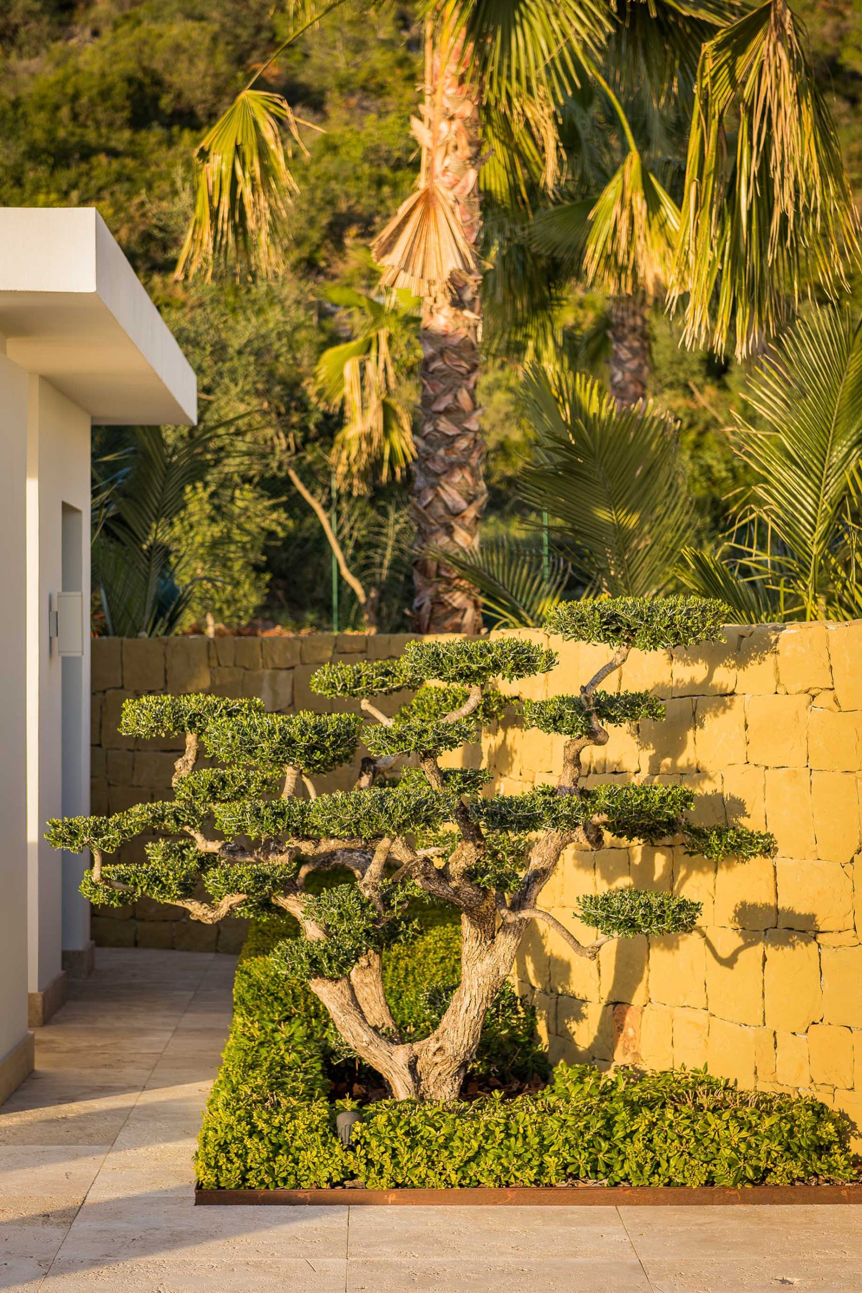 027 – Villa Camojan Luxury Residence – Cascada de Camojan, Marbella, Spain – Property Landscaping