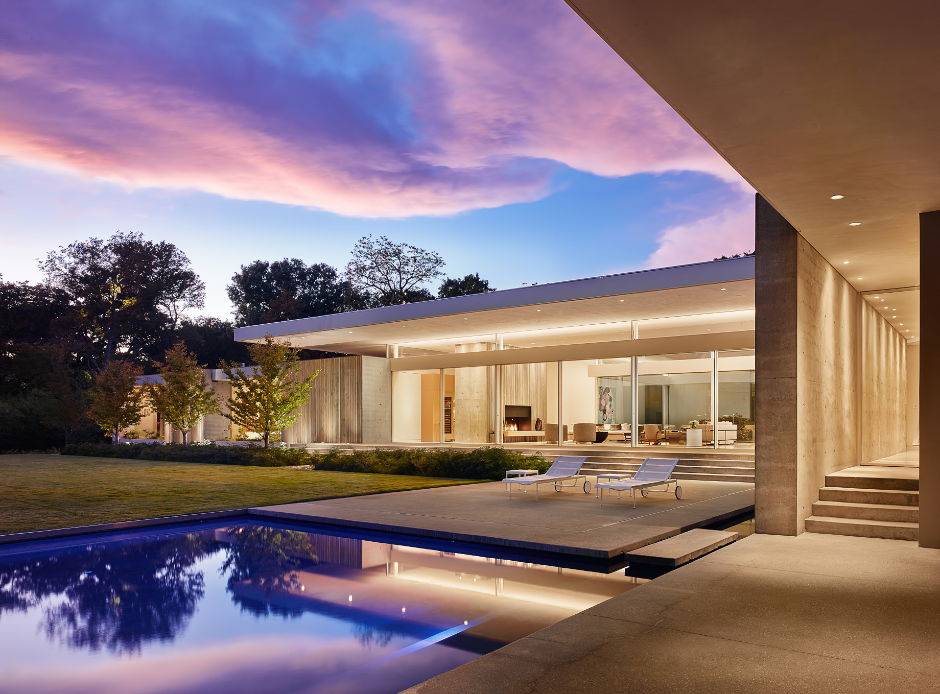 028 – Preston Hollow Brutalist Architecture Residence – Dallas, TX, USA – Sunset Exterior View