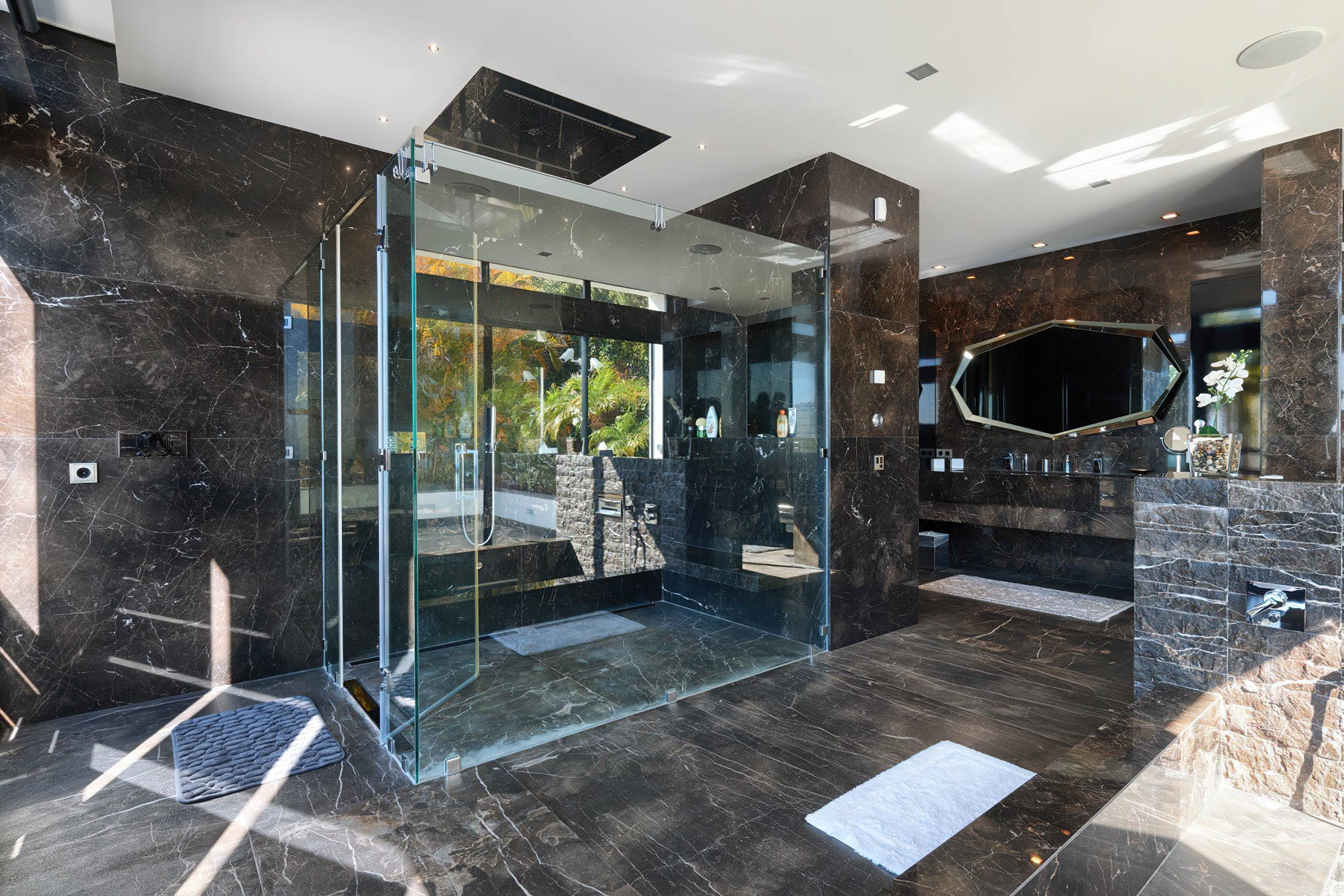 028 – Villa Beata Luxury Residence – Cascada de Camojan, Marbella, Spain – Bathroom