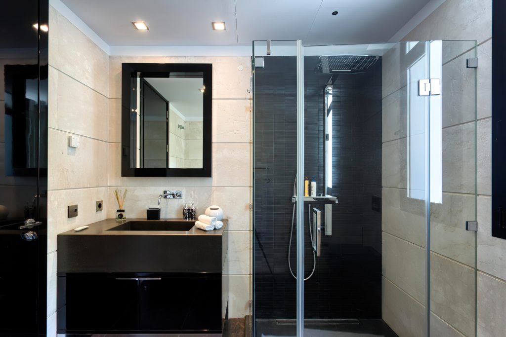 035 - Villa Beata Luxury Residence - Cascada de Camojan, Marbella, Spain - Bathroom