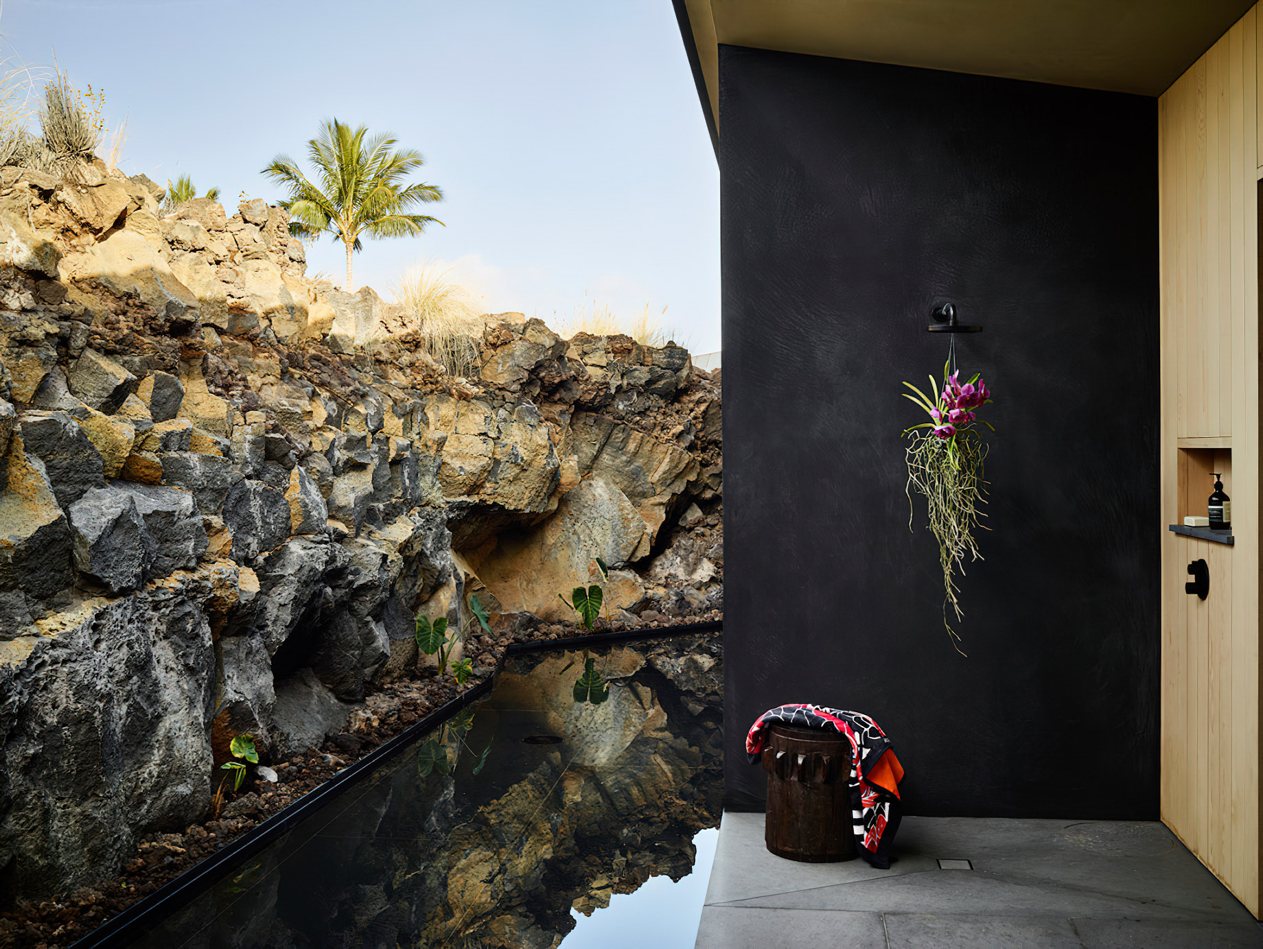 Kua Bay Luxury Residence – Kona Coast, Hawaii, USA – Exterior Shower