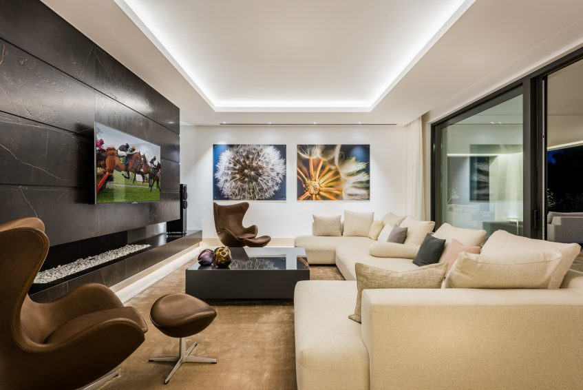 038 - Villa Camojan Luxury Residence - Cascada de Camojan, Marbella, Spain - Fireplace Lounge