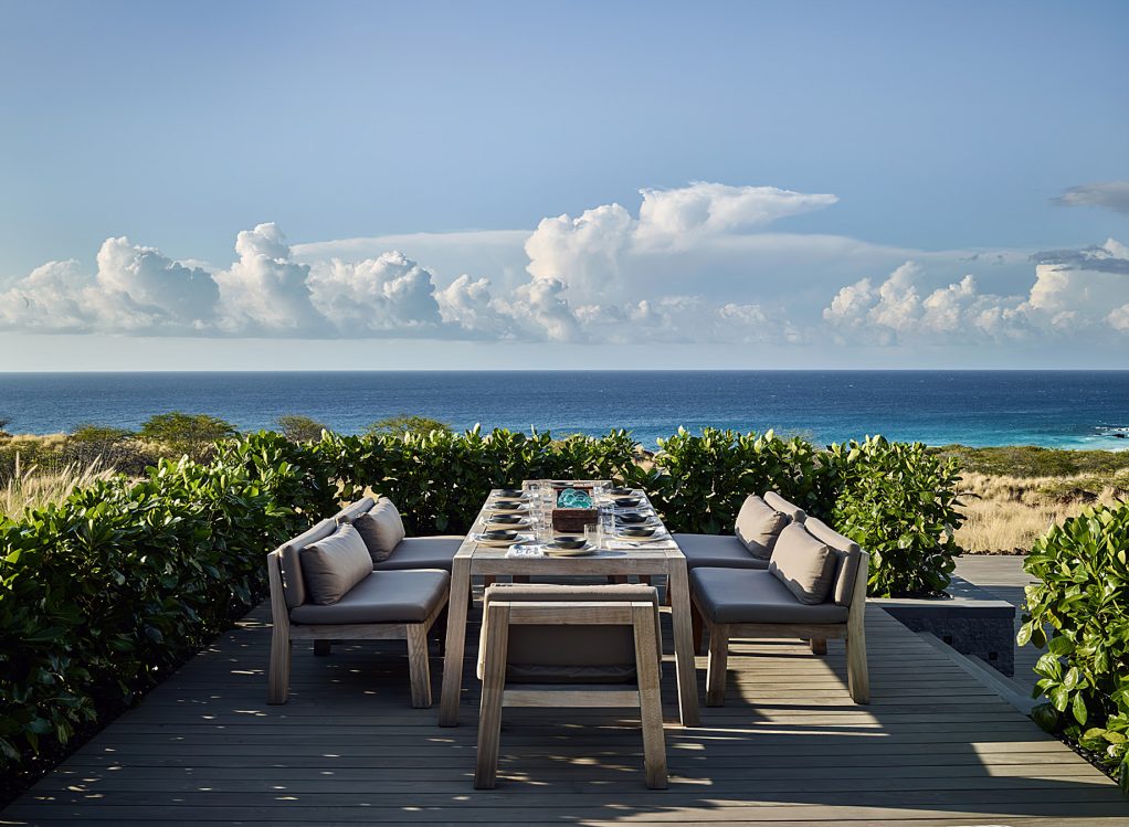 Kua Bay Luxury Residence - Kona Coast, Hawaii, USA - Exterior Deck Oceanview Dining Table