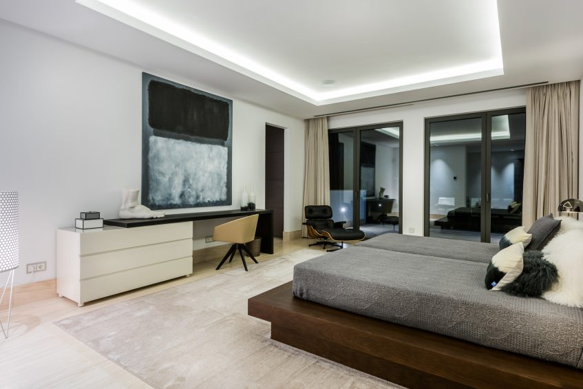 044 - Villa Camojan Luxury Residence - Cascada de Camojan, Marbella, Spain - Bedroom