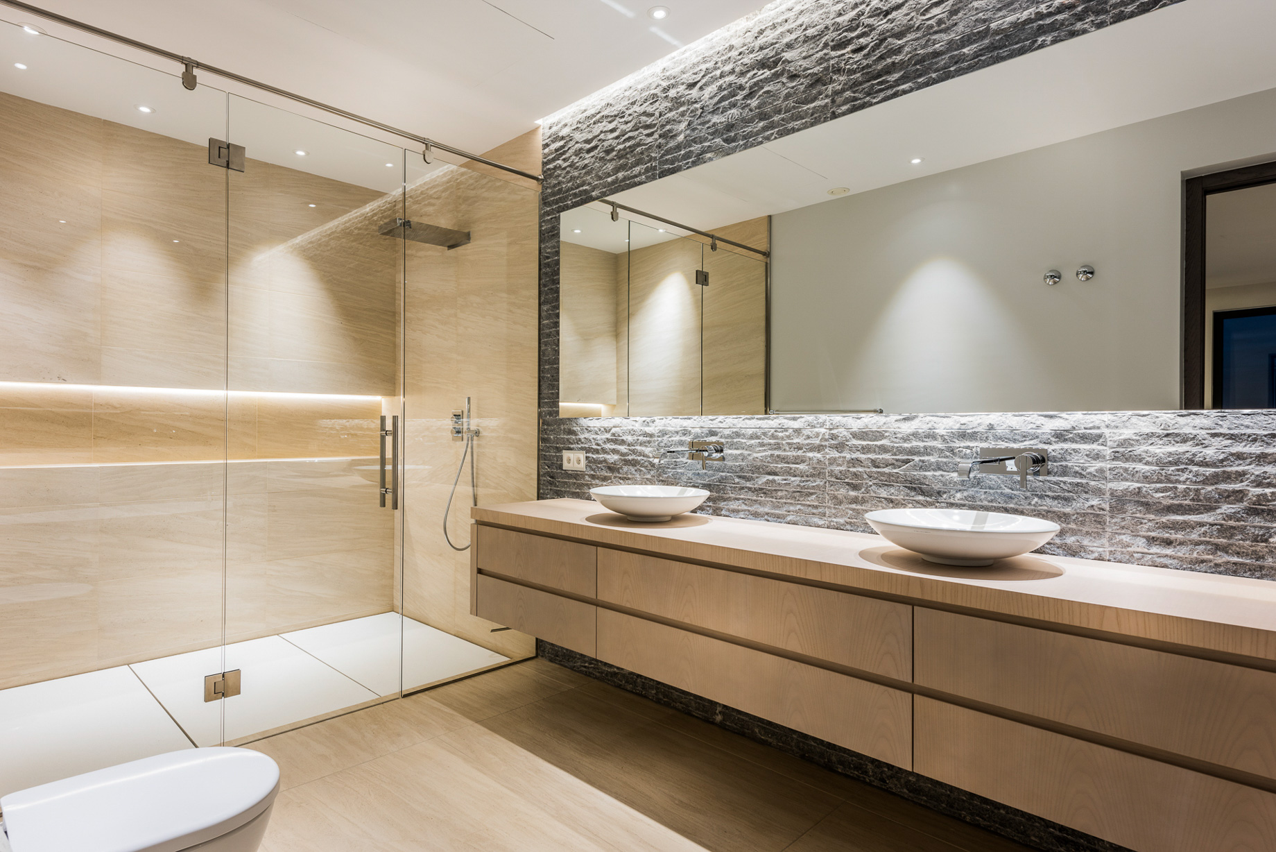 045 – Villa Camojan Luxury Residence – Cascada de Camojan, Marbella, Spain – Bathroom