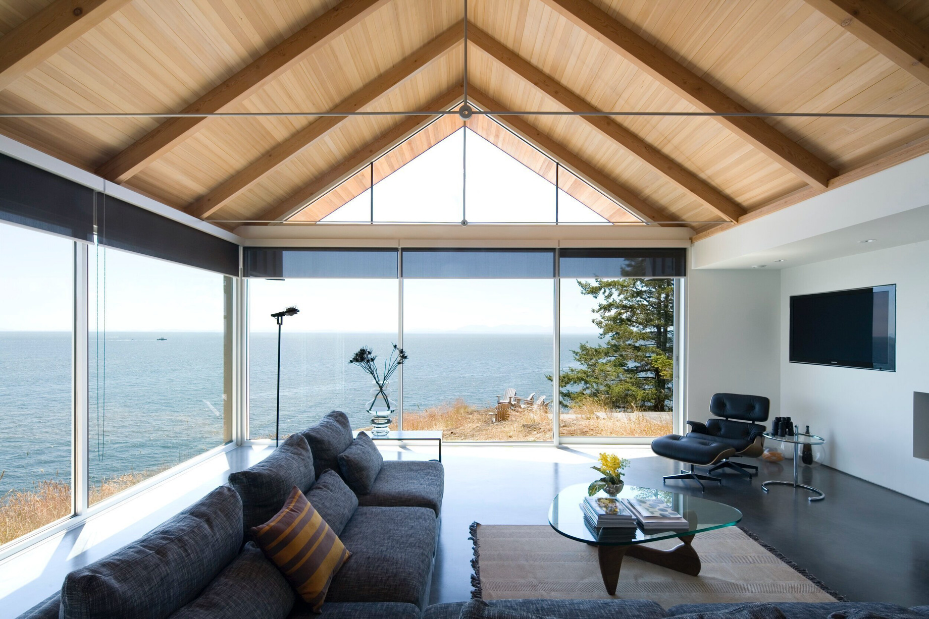Ocean Park Lane Residence – Bowen Island, BC, Canada