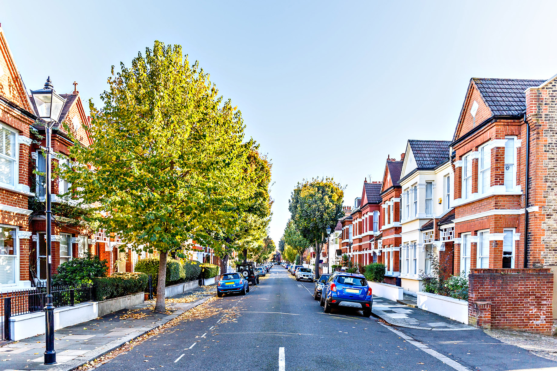 Chiswick Suburb Street - London, England, United Kingdom