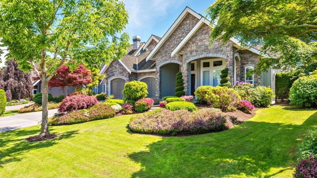 Front Lawn Garden Landscape - Vancouver Luxury Home