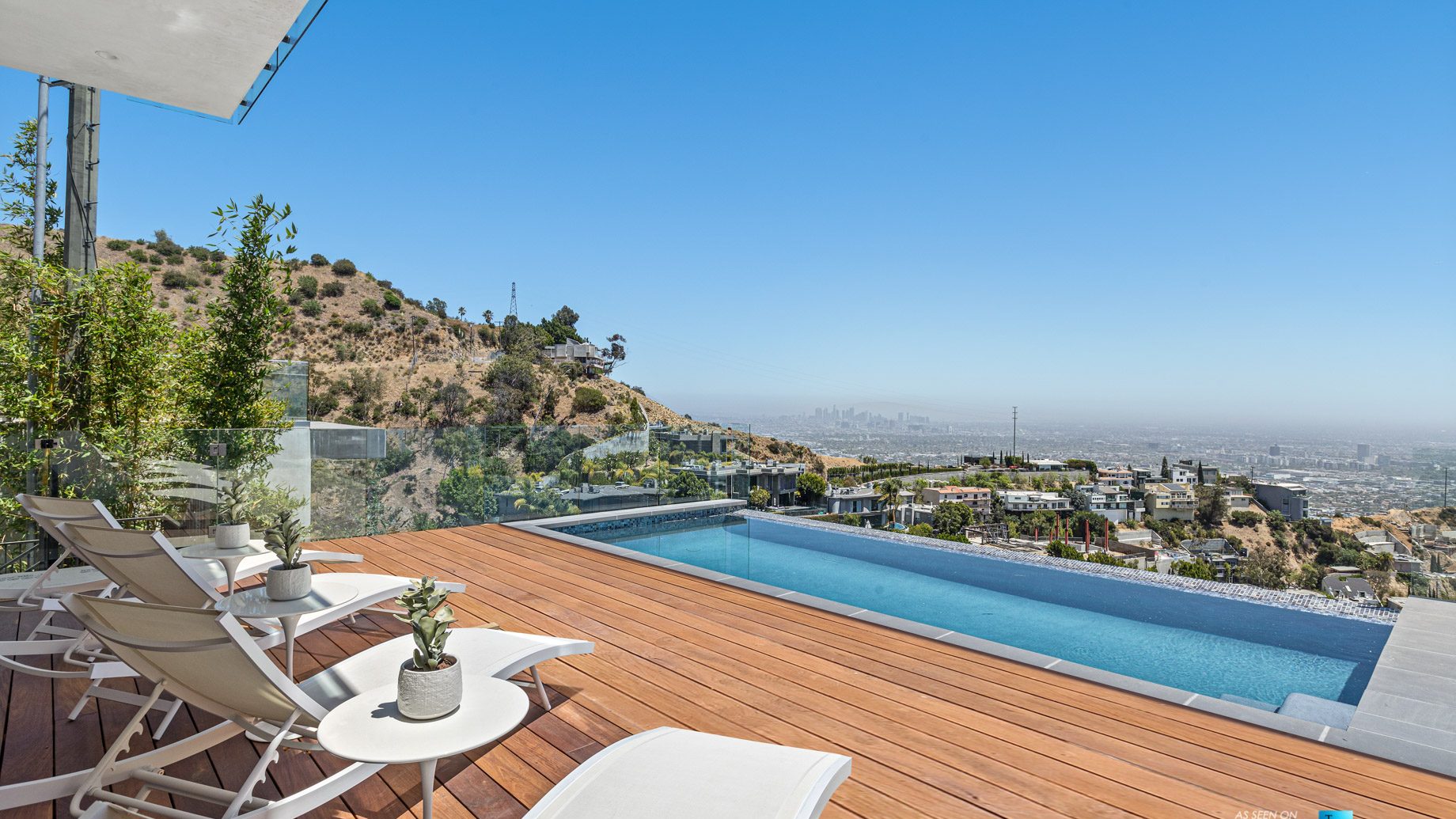 1916 Sunset Plaza Dr, Los Angeles, CA, USA 🇺🇸 – SOLD – $6,380,000 – Bob Hurwitz