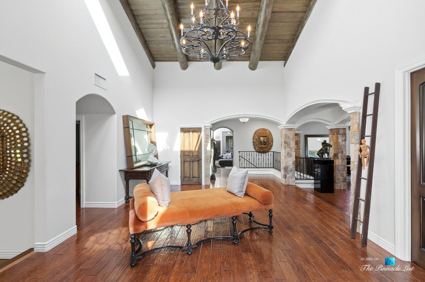 17647 Belinda St, Encino, CA, USA - Luxury Real Estate