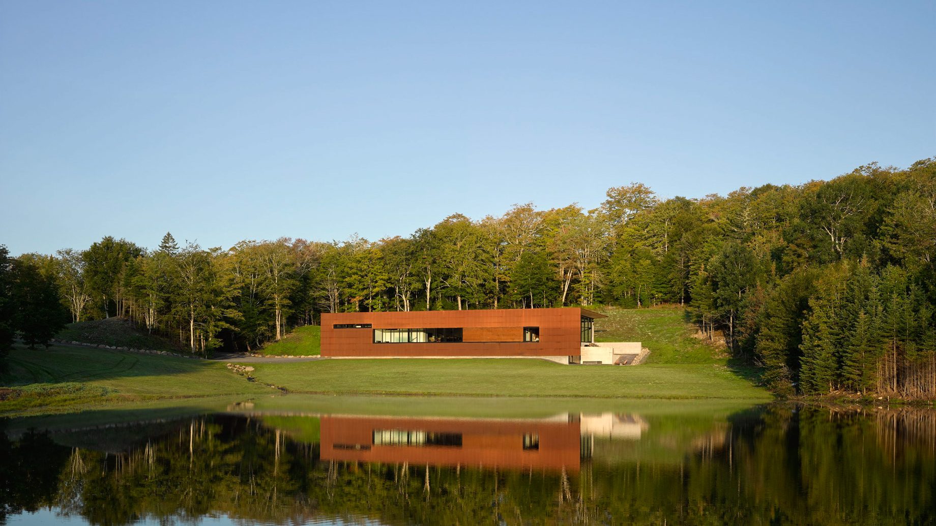 Burge House Residence – Mount Thom, NS, Canada 🇨🇦