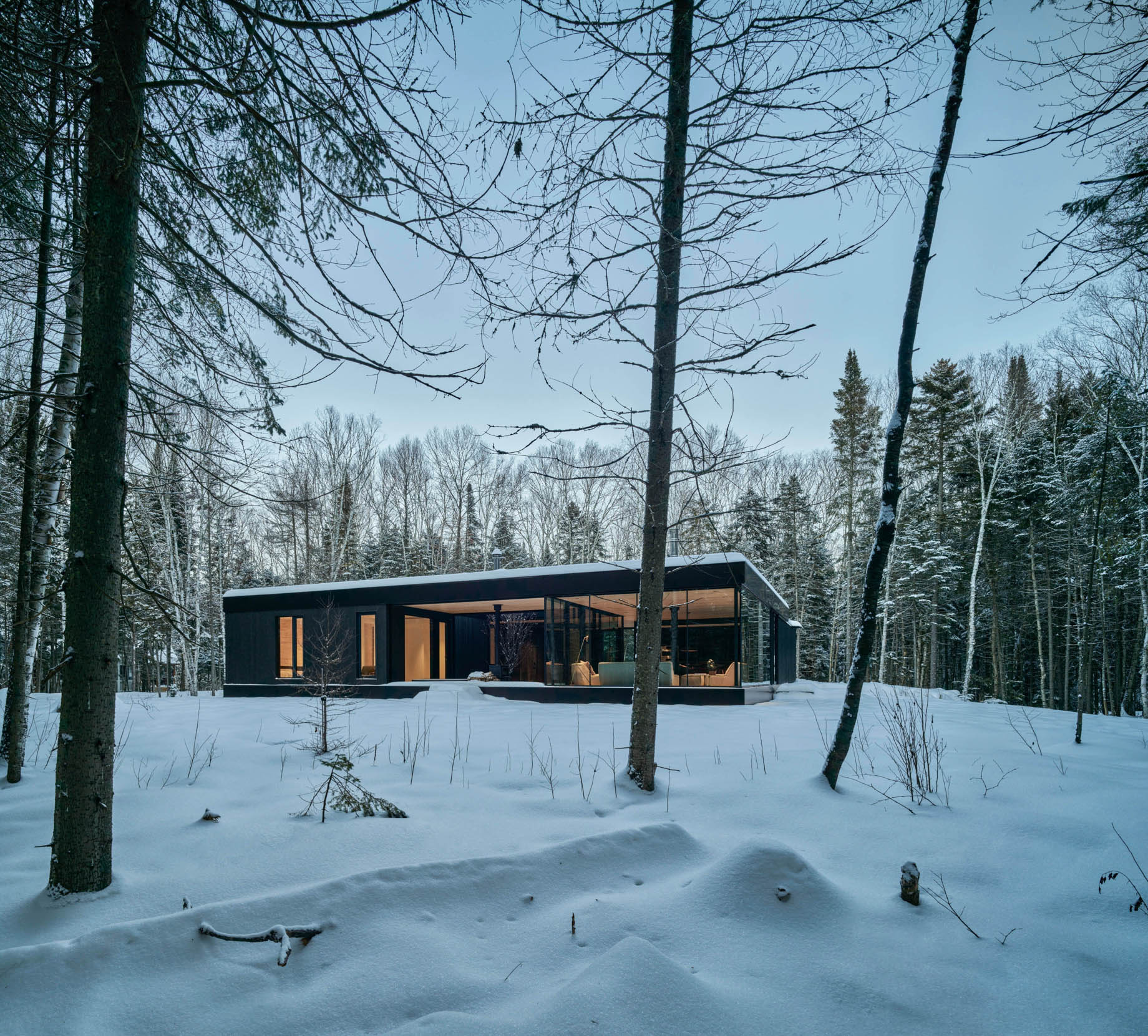 The Apple Tree House - Saint-Donat-de-Montcalm, QC, Canada