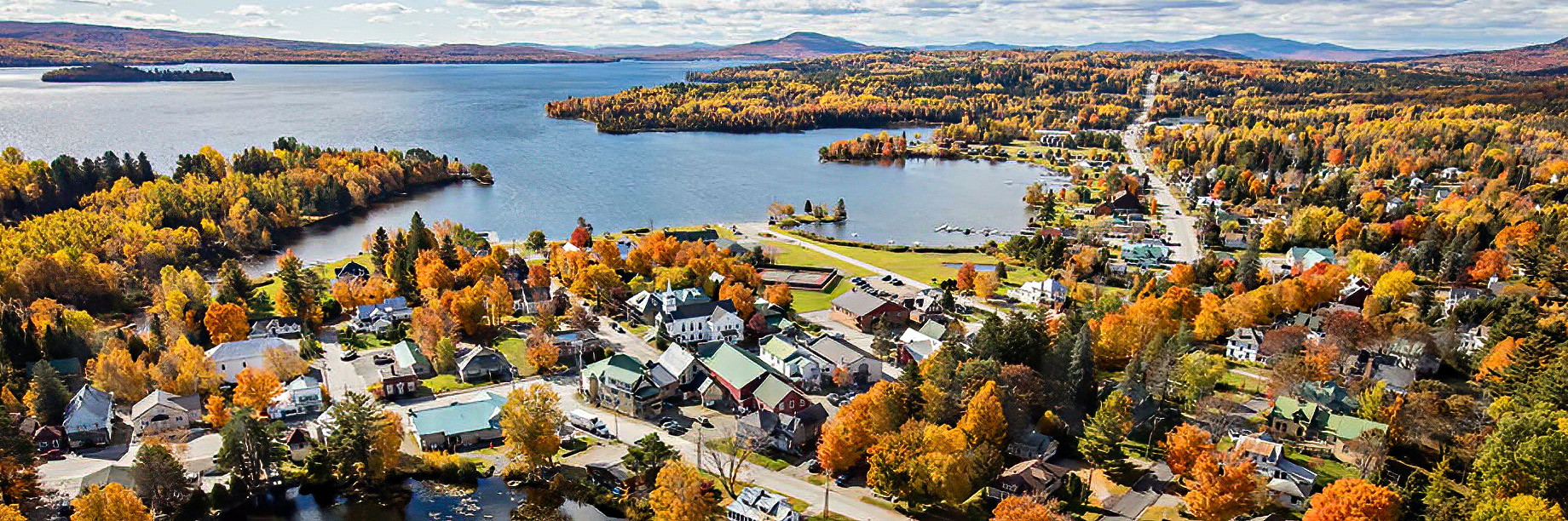 Lakefront Homes - Rangeley, Maine, USA