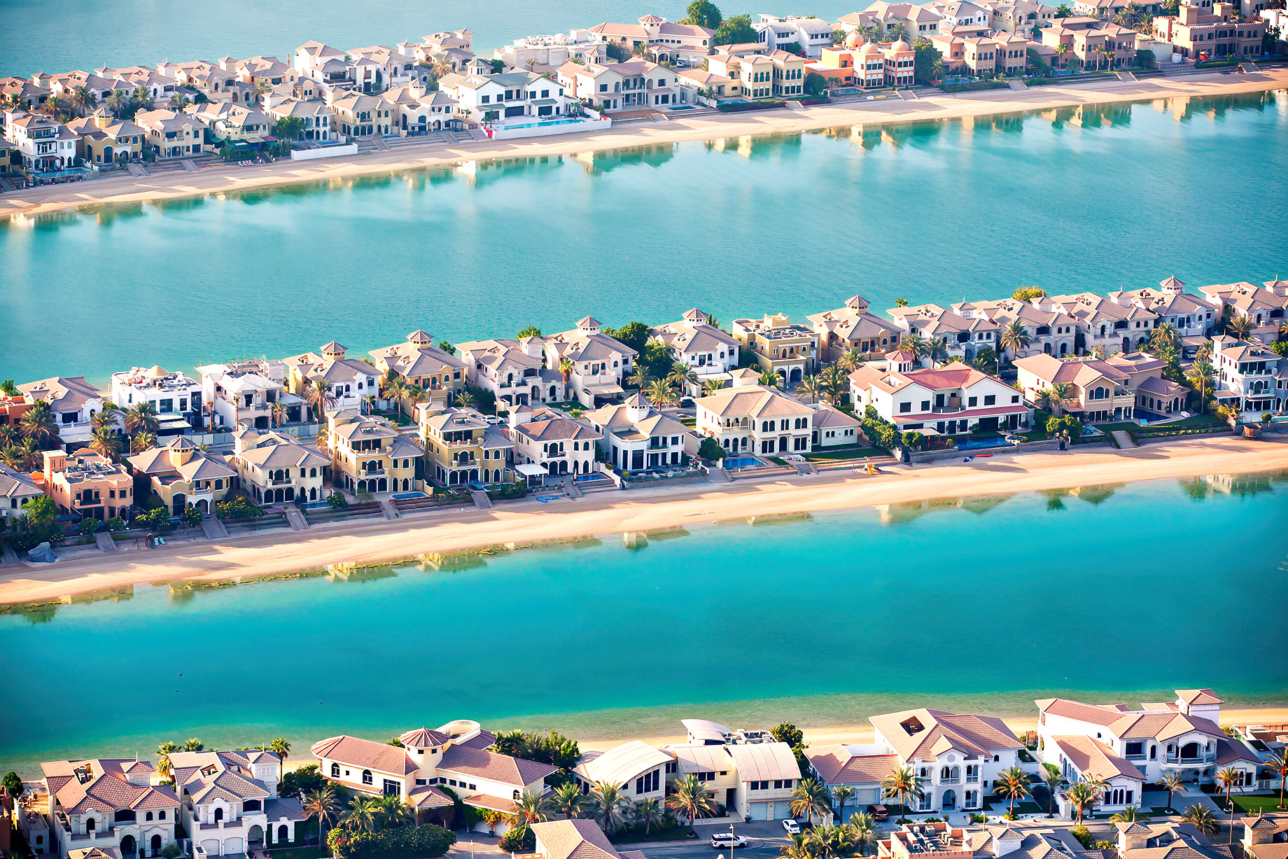 Palm Jumeirah Luxury Villas - Dubai, UAE